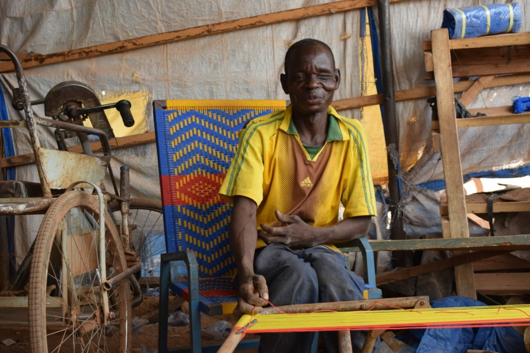 Ouedraogo bénebeyense, wire chair and bed maker, abnt 5